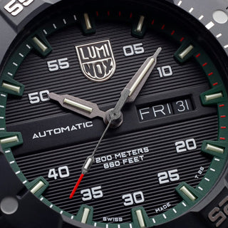 Master Carbon Seal Automatic, 45mm, Military Dive Watch - 3877, Detail view of the watch dial