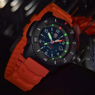 Navy SEAL, 45 mm, Dive Watch - 3603, UV Shot with green and orange light tubes
