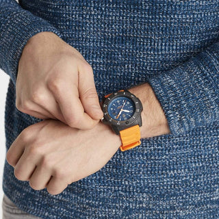 Navy SEAL, 45 mm, Dive Watch - 3603, Mood image with worn wrist watch